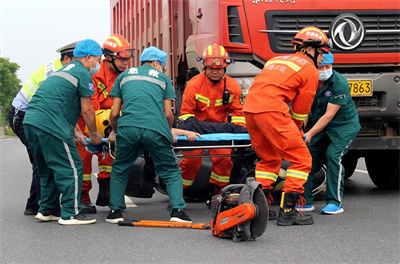 雨城区沛县道路救援